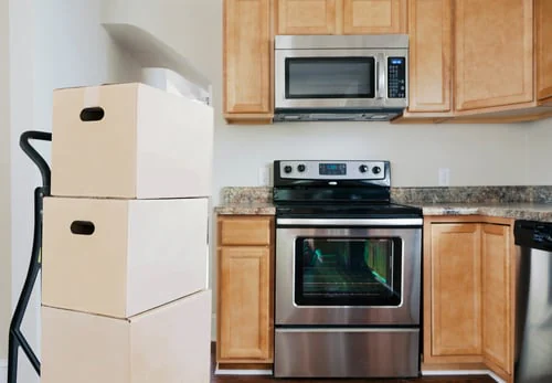 The Move-Out Cleaning Checklist Landlords Actually Grade You On